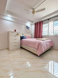 Blk 330 Bukit Batok Street 33 (Bukit Batok), HDB Executive #633879091